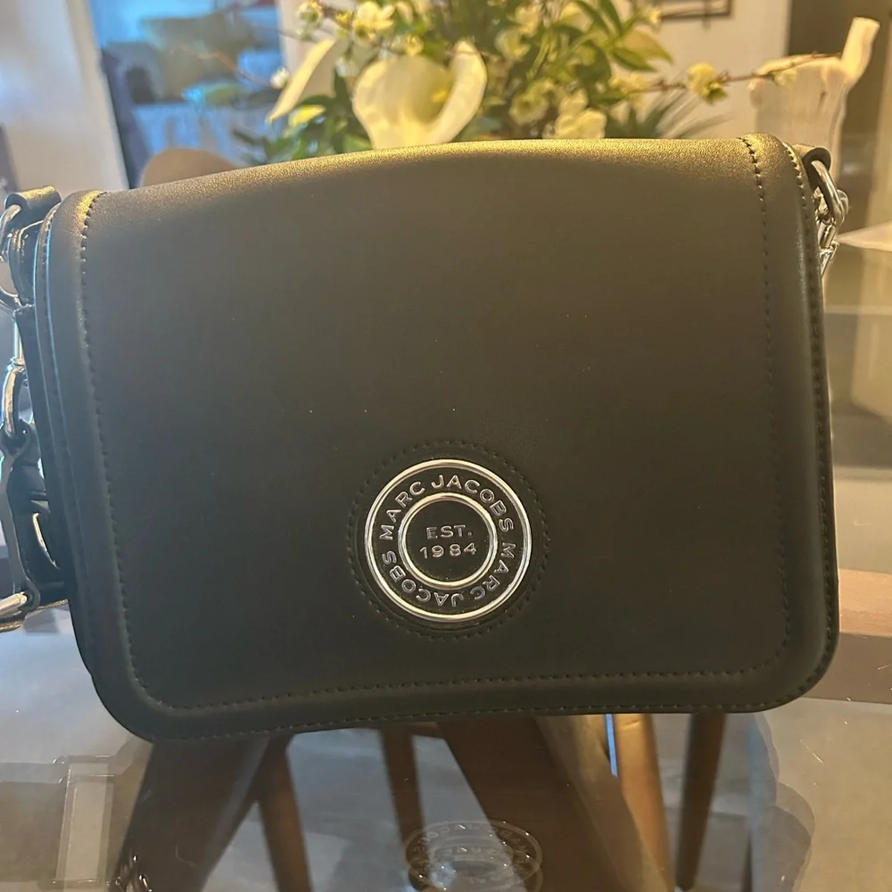 Marc Jacobs Black Leather Shoulder Bag - Picture 1 of 9